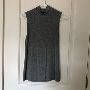 RW&co sleeveless turtleneck in XS